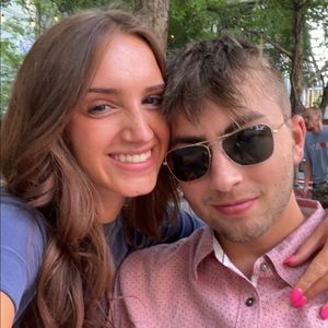 Meet your Posher, Olivia